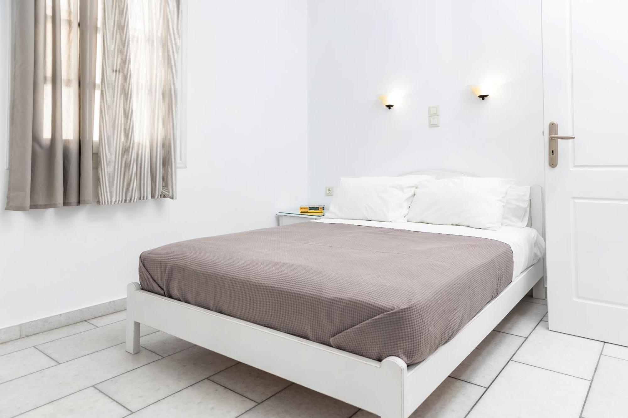 Depis Studios & Apartments Naxos City Exteriör bild