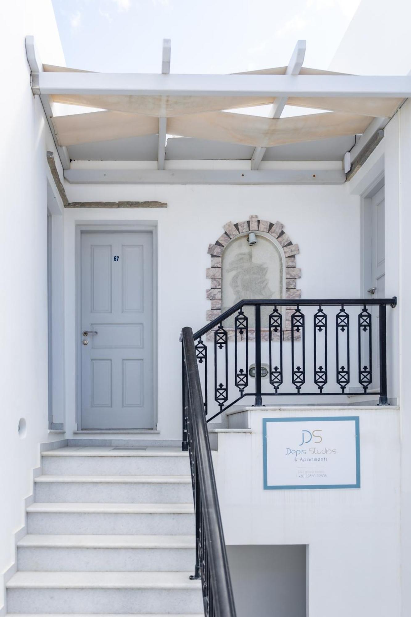 Depis Studios & Apartments Naxos City Exteriör bild