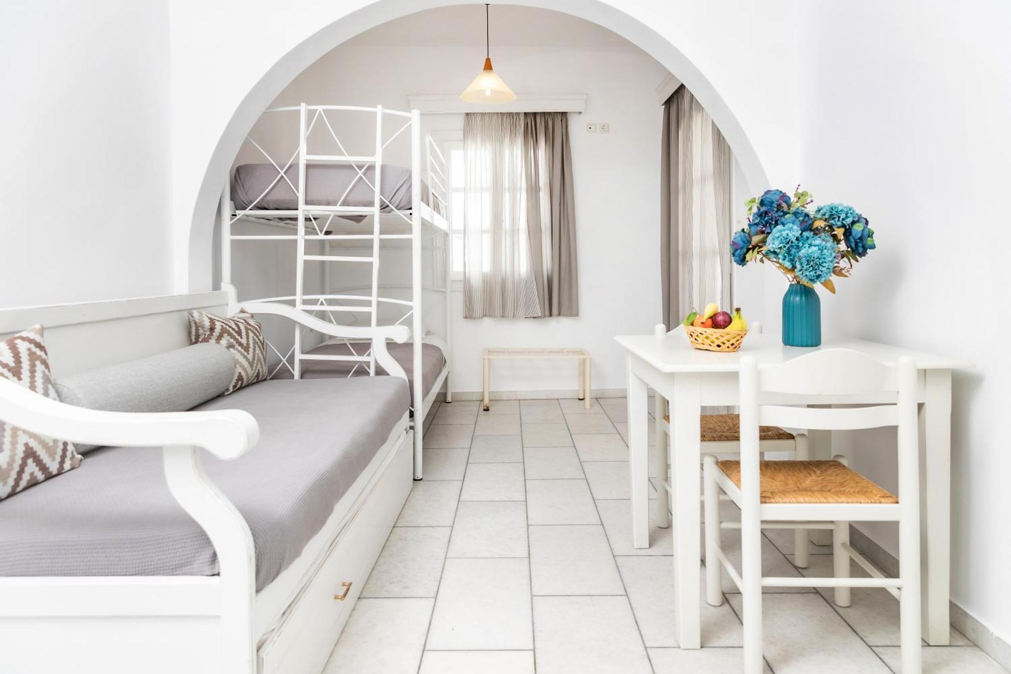 Depis Studios & Apartments Naxos City Exteriör bild